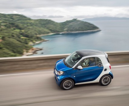 2015-Smart-ForTwo-ForFour-16