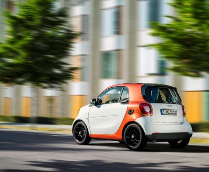 2015-Smart-ForTwo-ForFour-48