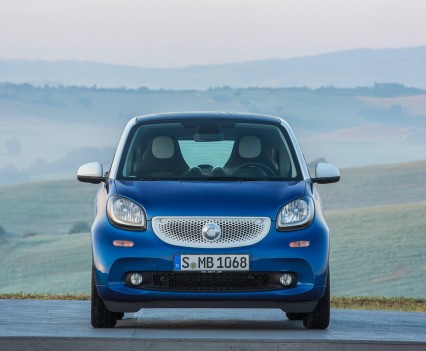 2015-Smart-ForTwo-ForFour-90