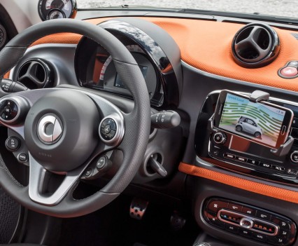2015-Smart-ForTwo-ForFour-92