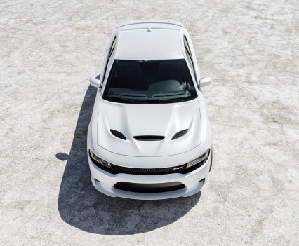 2015-Dodge-Charger-Hellcat-SRT-13