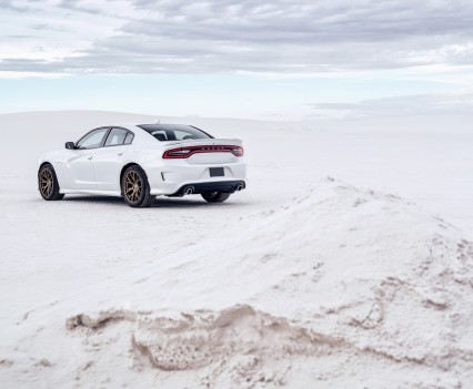 2015-Dodge-Charger-Hellcat-SRT-17