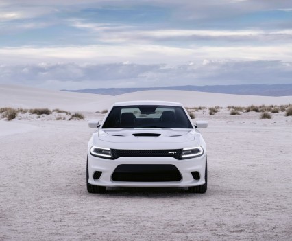 2015-Dodge-Charger-Hellcat-SRT-18