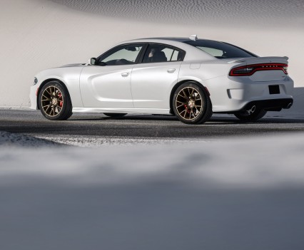 2015-Dodge-Charger-Hellcat-SRT-26