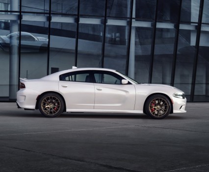 2015-Dodge-Charger-Hellcat-SRT-31