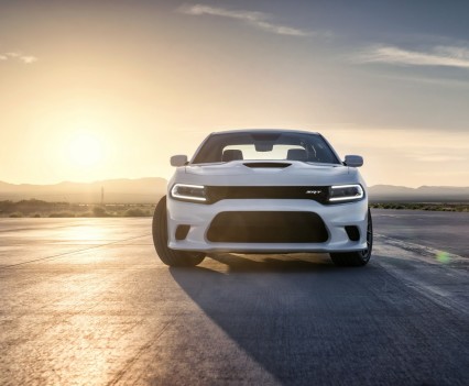 2015-Dodge-Charger-Hellcat-SRT-36