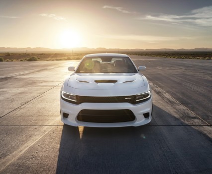 2015-Dodge-Charger-Hellcat-SRT-37