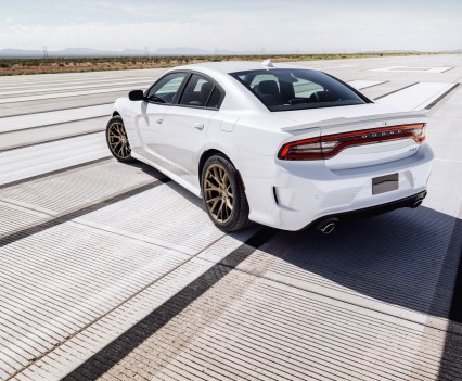 2015-Dodge-Charger-Hellcat-SRT-50