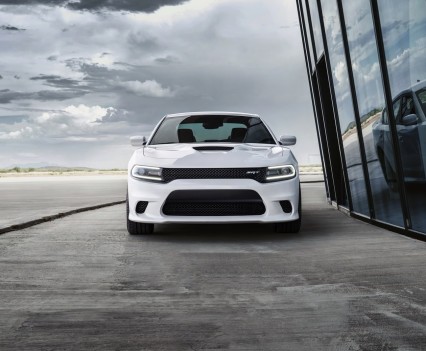 2015-Dodge-Charger-Hellcat-SRT-63