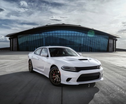 2015-Dodge-Charger-Hellcat-SRT-64