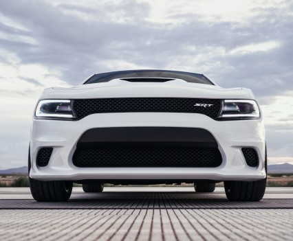 2015-Dodge-Charger-Hellcat-SRT-68