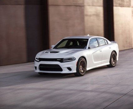 2015-Dodge-Charger-Hellcat-SRT-80