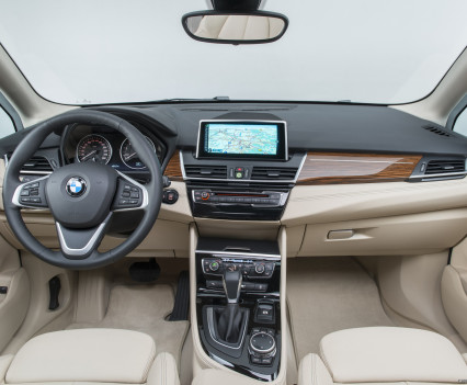 2015_bmw_2-series_active_tourer_39_1600x1200