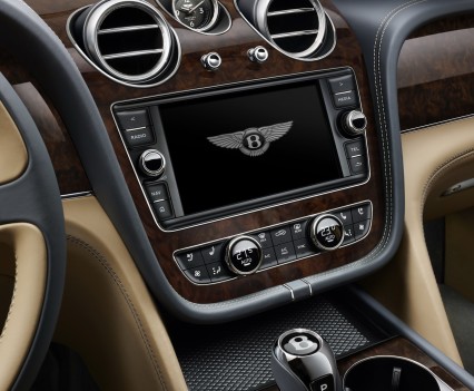 Bentley-Bentayga-SUV-2016-9