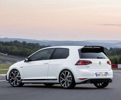 Volkswagen-golf-gti-performance-2016-9